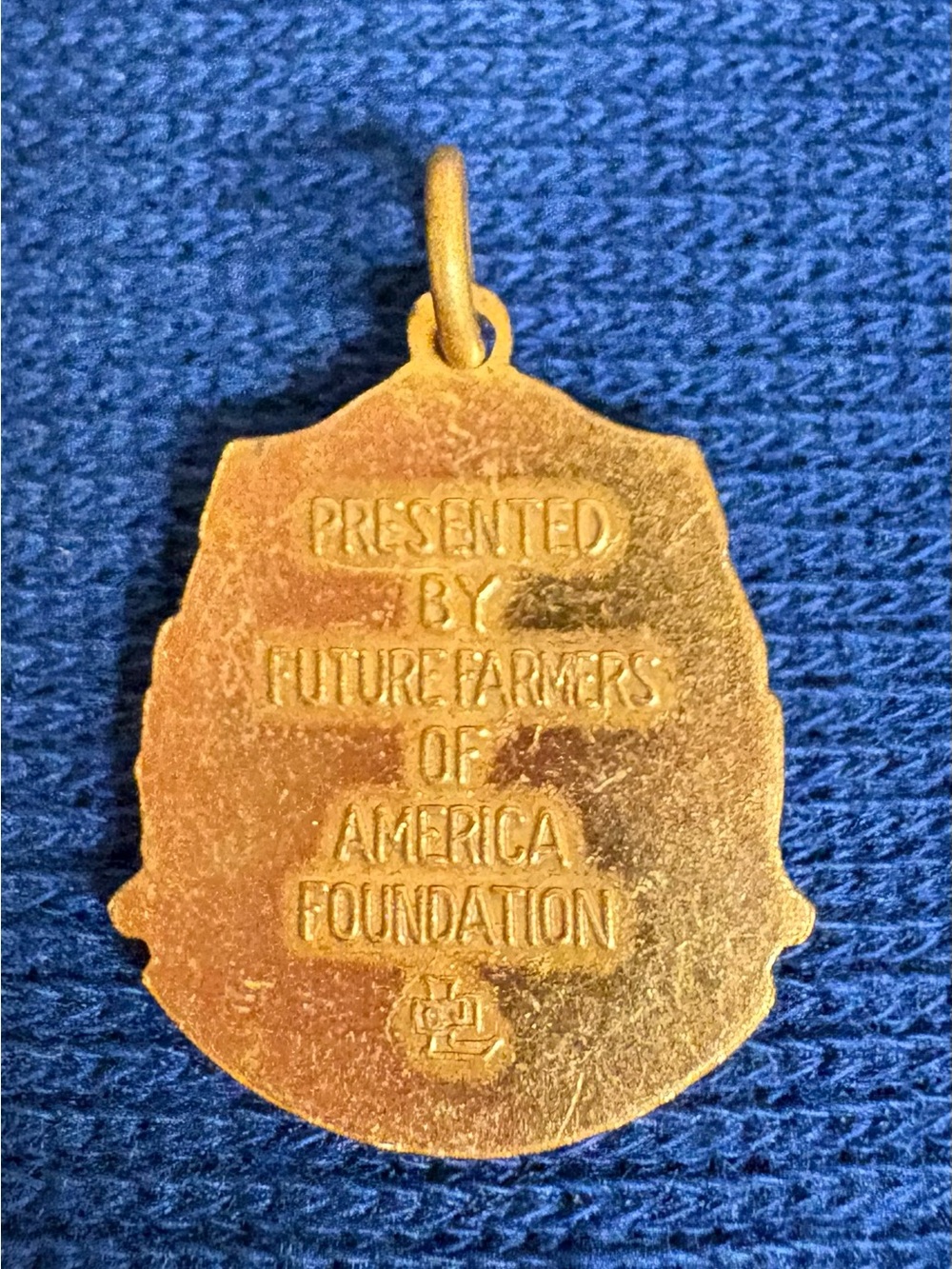 Pre-1988 FFA Poultry Farming Medal - Picture 2 of 3